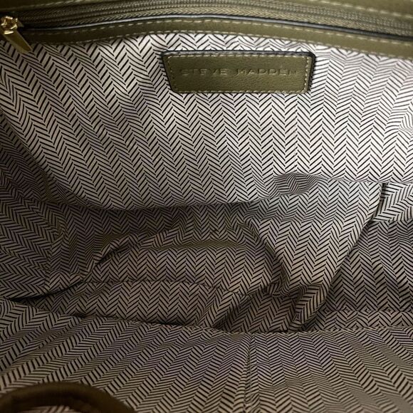 Steve Madden olive green satchel bag detachable shoulder strap tassel accent - Picture 9 of 11